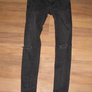 Fantovske jeans hlače, velikost 176