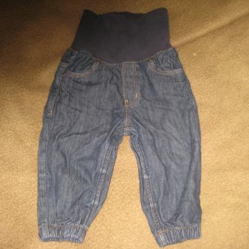 Fantovske jeans hlače z visokim elastičnim pasom, vel.80, 2kom