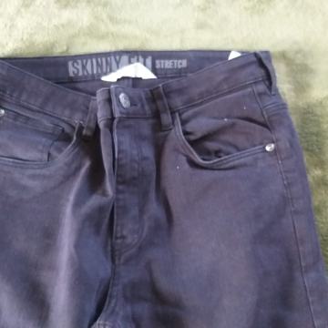 H&M - fantovski hlače št. 170 (13-14 let) - skinny fit stretch v črni