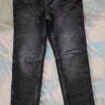 Hlače jeans 134/9let