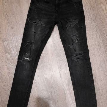 Hlače nove jeans črne vel.31/32