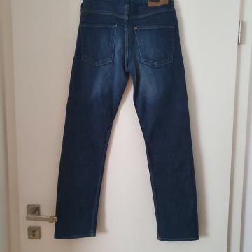 Hlace jeans hm 152