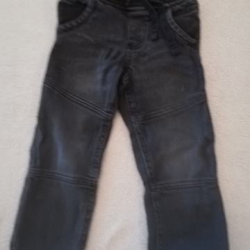 Jeans črne elastične hlače kavbojke 98/104