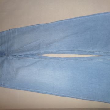 Jeans hlače H&M, št. 170/176 (XS/S) - NOVE, elastične...