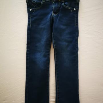 Nove jeans hlače znamke Okaidi, velikost 98