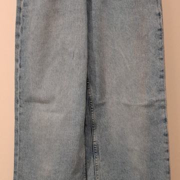 Kavbojke, jeans, široke, HM, vel. 146, kot nove