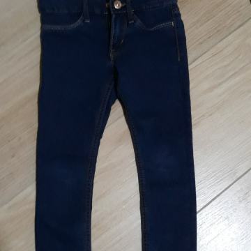 Kavbojke skinny HM st.98( bolj st.104)
