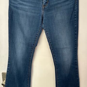 Levis jeans