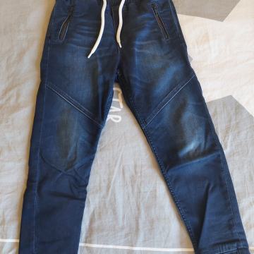 Otroške kavbojke št. 140