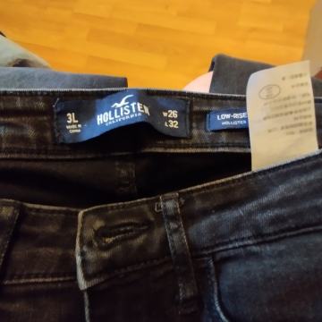 Crne jeans kavbojke raztrgan vides xs