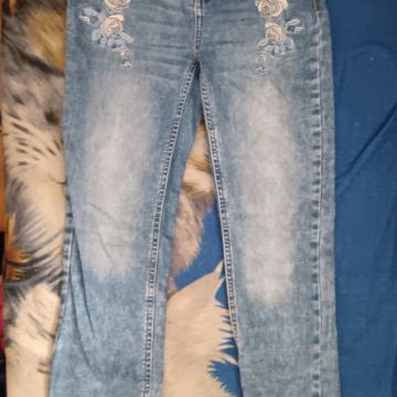 Hlače jeans 34
