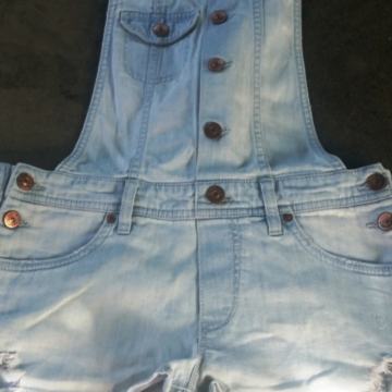 HLAČE iz Jeansa z zgornjim delom