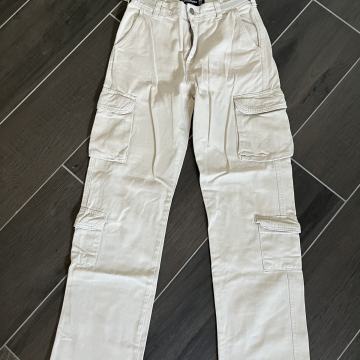 Jeans cargo hlače Stradivarius