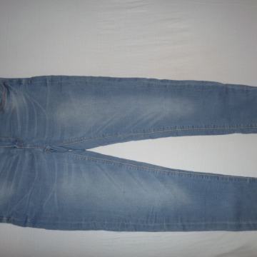 Jeans hlače - elastične, zelo mehke, vel. 31 (1x oblečene)