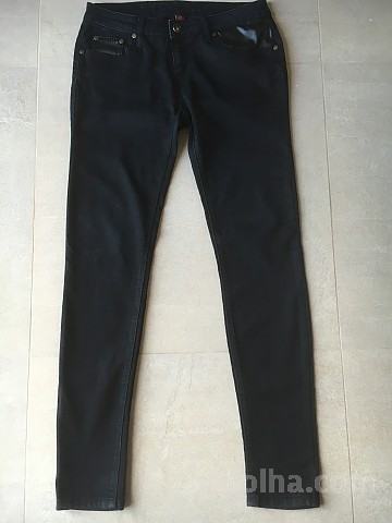JEANS hlače Fishbone Denim, črna - vel. 28 - prodam