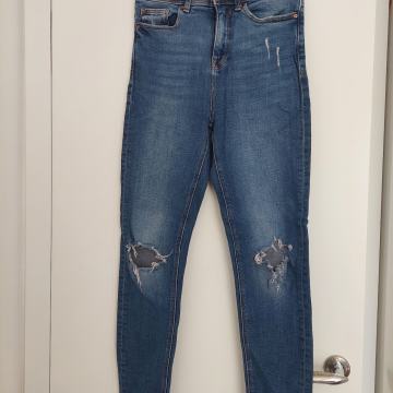 Jeans kavbojke 38 št.