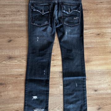 Jeans kavbojke Pull&Bear št 36