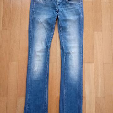 jeans kavbojke skinny, slim fit, low waist Bershka št. S/36