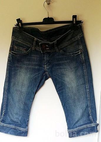 Kavbojke Pepe jeans - dolžina do pod kolen, vel.S (36)