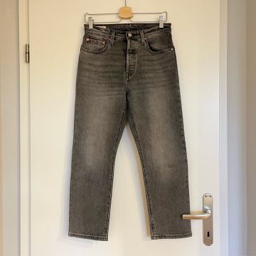 Levi’s nove 501 jeans, 27x26