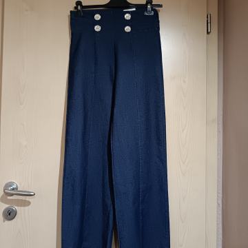 Modne široke kavbojke M