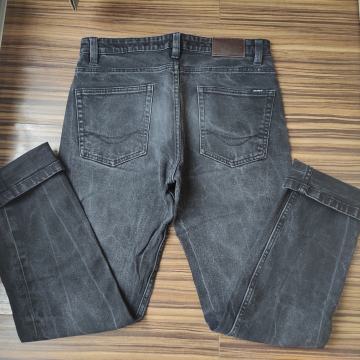 Denim črne kavbojke M