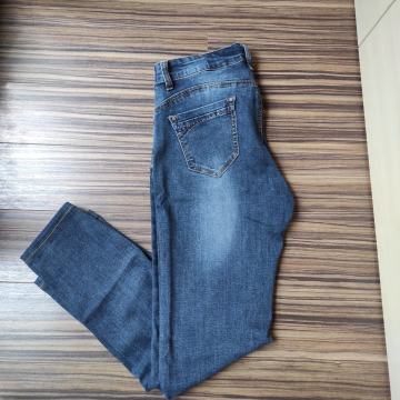 Ženske elastične kavbojke M