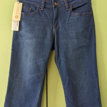 Nove ženske jeans 3/4 hlače Brug št W30/40
