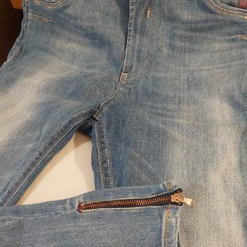 Ženske kavbojke 31-DENIM -2KOM