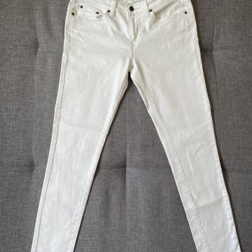 Ženske Levis jeans hlače (leggings) št. 40-42