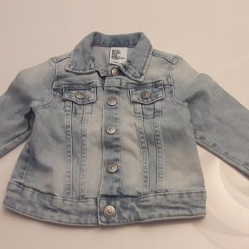 Otroška jeans jakna H&M, vel. 92 (1,5 - 2 leti)