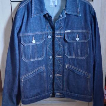 Zenska jeans jakna vel.S (nenosena)
