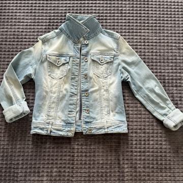 Ženska kratka jeans jakna - Prevzem Lj ali Celje