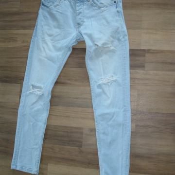 Fantovske jeans hlače, raztrgane, velikost W30 L30 in L32