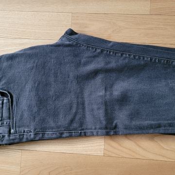 Moške, fantovske kavbojke Trussardi jeans velikost 28/44