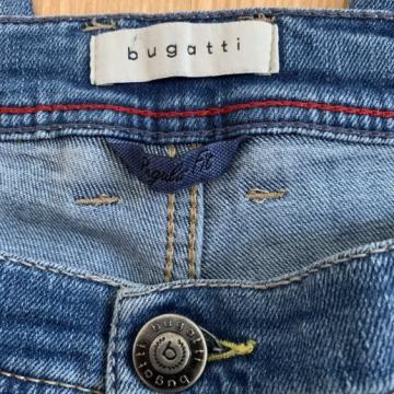 JEANS HLAČE ZNAMKE BUGATTI