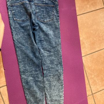 Jeans push up hlače