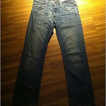 UGODNO! Modne moške/ fantovske jeans hlače naprodaj