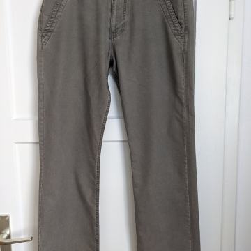 Moške jeans hlače obseg pasu 88cm