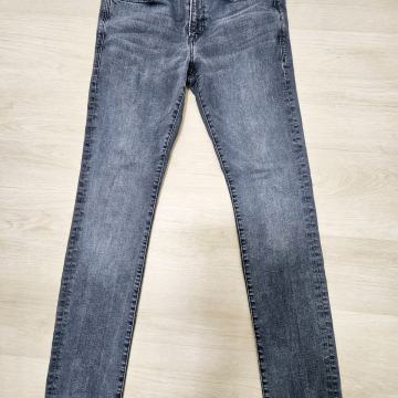 Nove moške kavbojke C&A, vel. M (W32/L32)