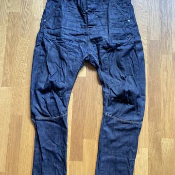 Moški jeans, temno modra barva, baggy stil, Zara, velikost 31