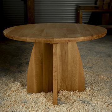 Jedilna miza ORBIS, masivna