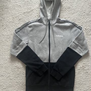 Jopica Adidas XS (15 let)