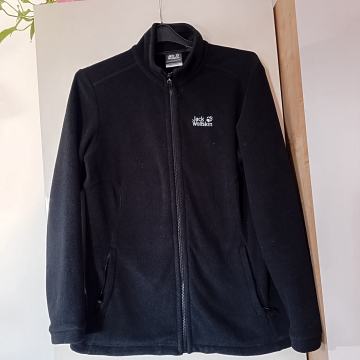 JACK WOLFSKIN ČRNA FLIS JOPICA L