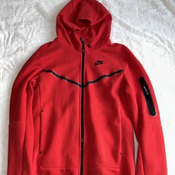 Nike moski tech fleece