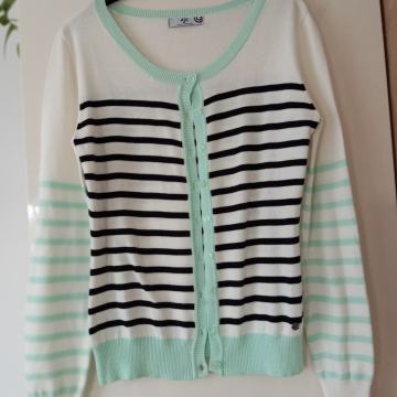 AJC BELO ČRTASTA TENKA JOPICA - KOT NOVA 36/38