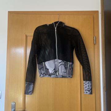 And by Andraž jopica, 36