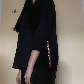 Nova črna mikica s tričetrt rokavi S