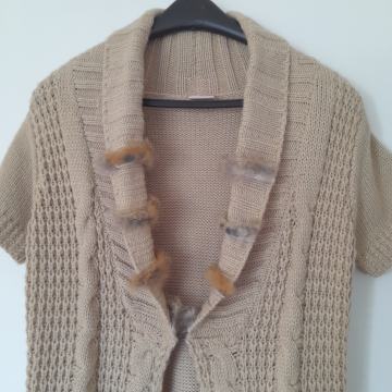 Daljša pletena ženska jopica - kratek rokav - vel. 40 - NOVA