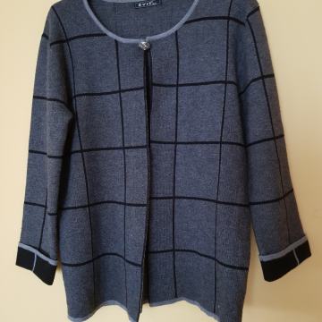 EVIS NOVA SIVO ČRTASA JOPICA M/L